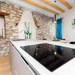 Apartman Grisia